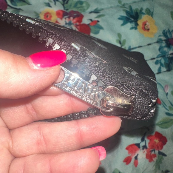 Pink Makeup Bag - Picture 3 of 3